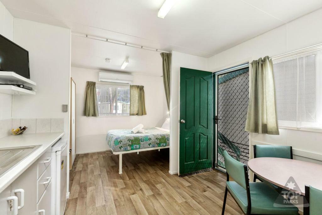 Gawler Caravan Park Экстерьер фото