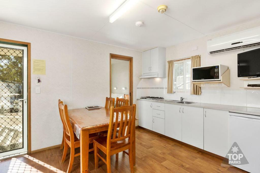Gawler Caravan Park Экстерьер фото