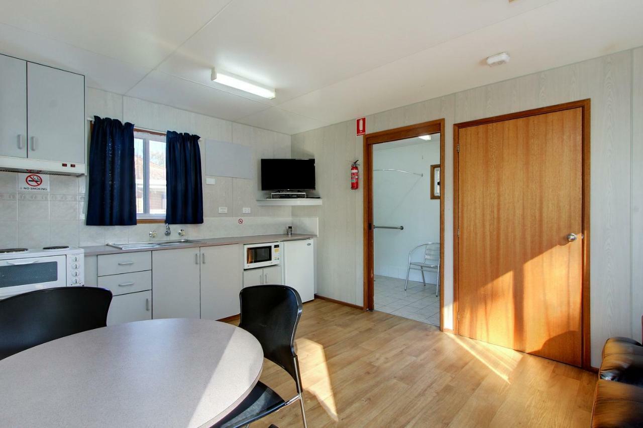 Gawler Caravan Park Экстерьер фото